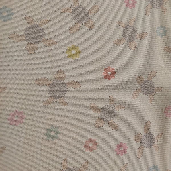Tela piqué en blanco con estampado de tortuguitas - Imagen 2